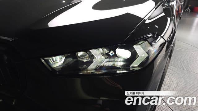 BMW X5 2025 — Photo 28/36