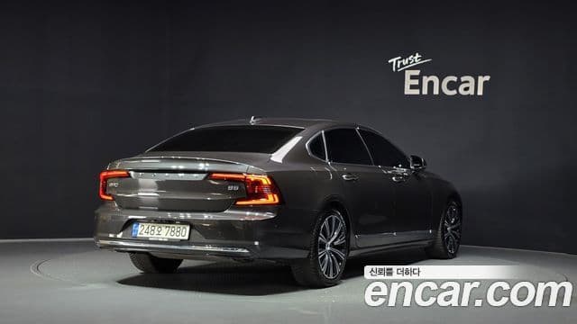 Volvo S90 2021 — Фото 2/20