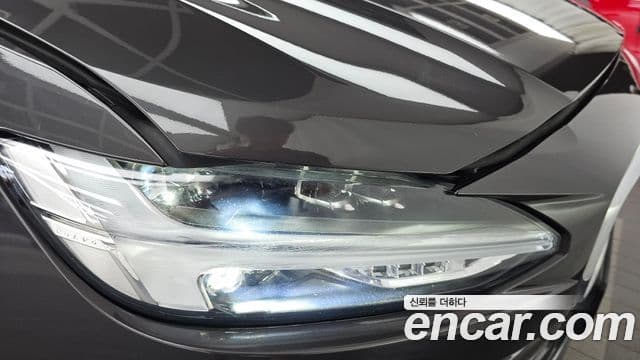 Volvo S90 2021 — ფოტო 30/31