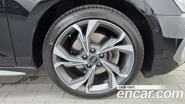 Audi A3 2023 — ფოტო 9/30