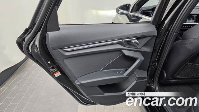 Audi A3 2023 — ფოტო 27/30