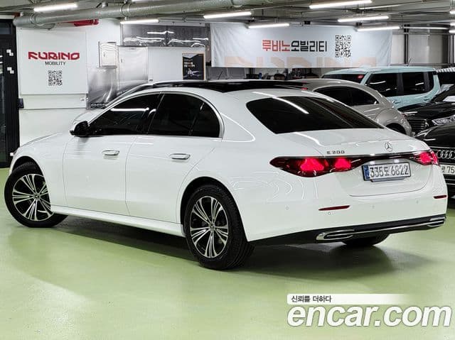 Mercedes-Benz E-Class 2025 — Фото 2/20