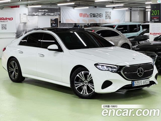 Mercedes-Benz E-Class 2025 — Фото 3/20