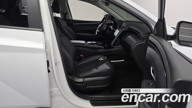 Hyundai Tucson Hybrid 2023 — Photo 26/30