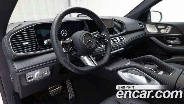 Mercedes-Benz GLE-Class 2025 — Фото 13/17