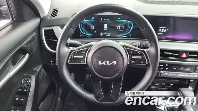 Kia Seltos 2025 — ფოტო 15/20