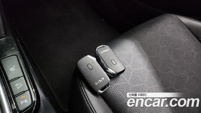 Kia Seltos 2025 — ფოტო 17/20