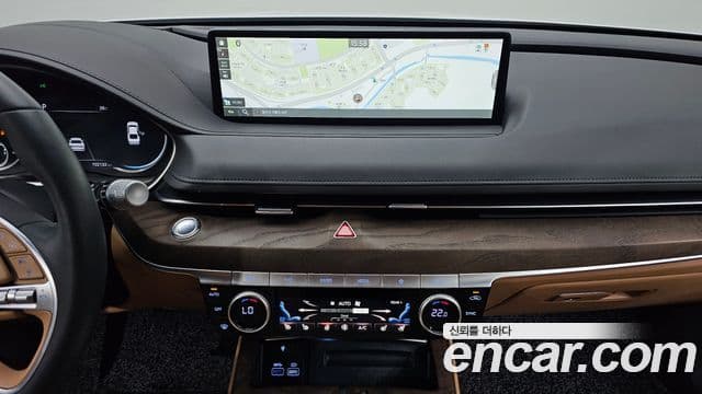 Genesis Electrified G80 2023 — ფოტო 15/20