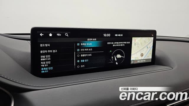 Genesis Electrified G80 2023 — ფოტო 17/20