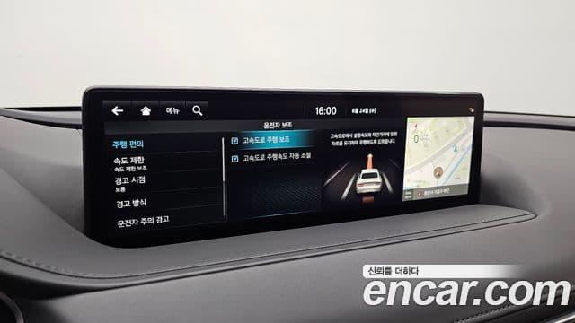 Genesis Electrified G80 2023 — ფოტო 18/20