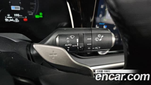 Lexus RX350h 2025 — Photo 32/35