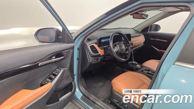 Kia Seltos 2024 — ფოტო 10/20