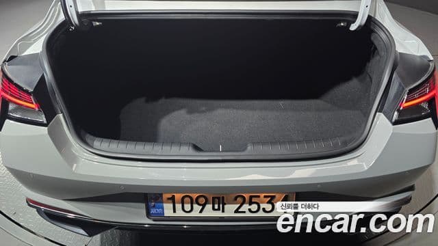 Hyundai Avante 2022 — Şəkil 20/20