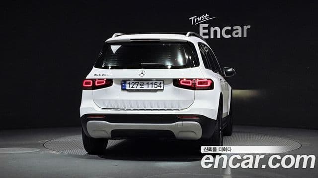 Mercedes-Benz GLB-Class 2021 — ფოტო 3/20