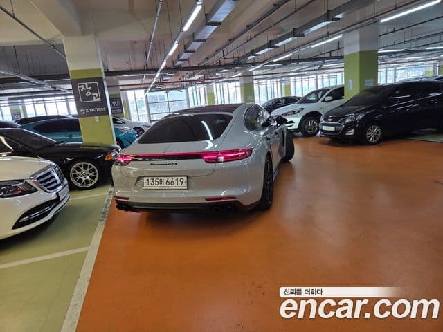 Porsche Panamera 2019 — Şəkil 9/15