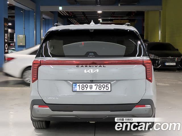 Kia Carnival 2023 — Şəkil 2/20