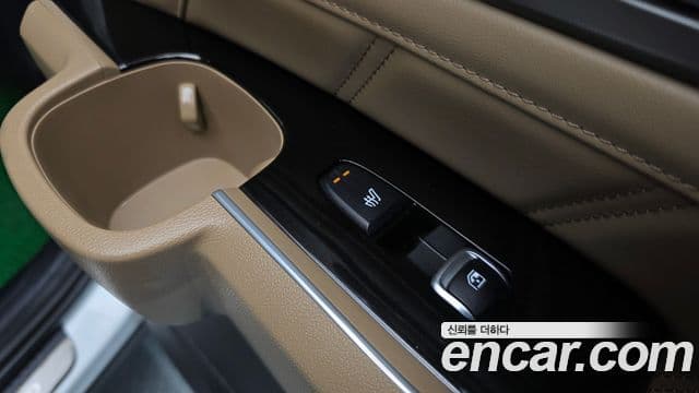 Kia Sorento 2024 — Фото 18/20