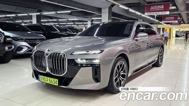 BMW 7 Series 2024 — Şəkil 1/20