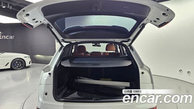 Audi Q5 2021 — ფოტო 20/20