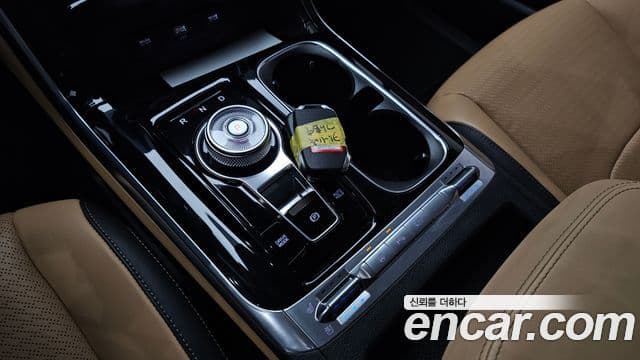 Kia Carnival 2023 — Şəkil 9/20