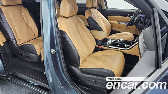 Kia Carnival 2023 — Şəkil 12/20