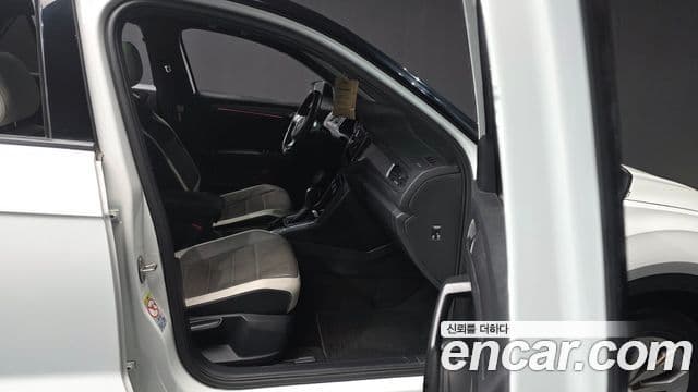 Volkswagen T-Roc 2021 — ფოტო 11/20