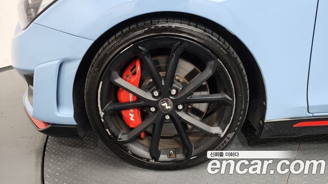 Hyundai Veloster 2021 — ფოტო 5/20