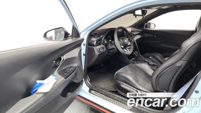 Hyundai Veloster 2021 — ფოტო 10/20