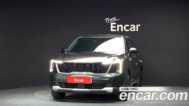 Kia Sorento 2023 — Şəkil 28/32