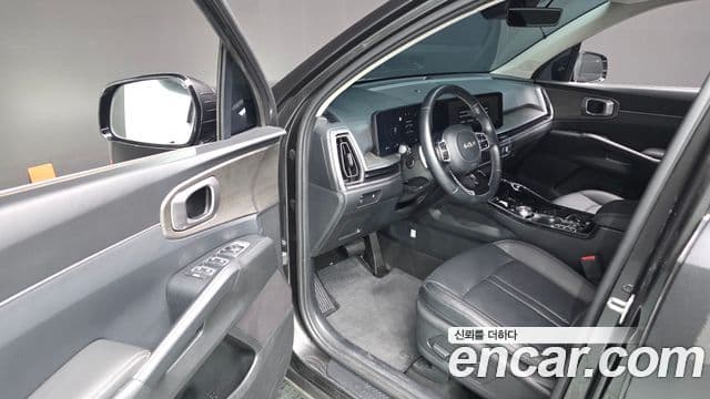 Kia Sorento 2023 — Şəkil 27/32