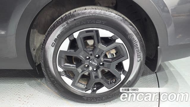 Kia Sorento 2023 — Şəkil 6/32