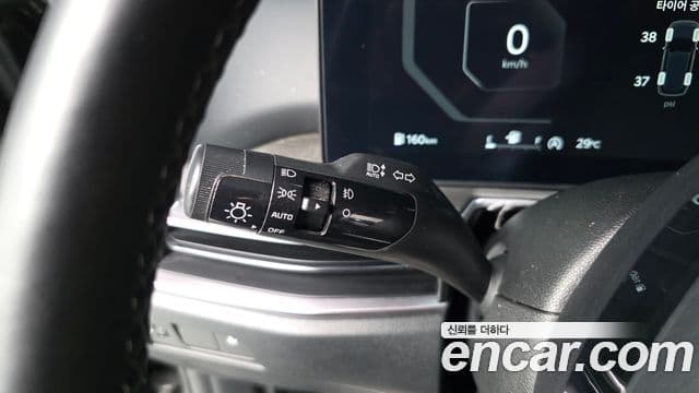 Kia Sorento 2023 — Şəkil 24/32