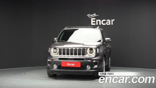 Jeep Renegade 2021 — Photo 32/32