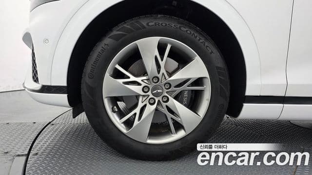 Genesis GV70 2022 — ფოტო 5/20