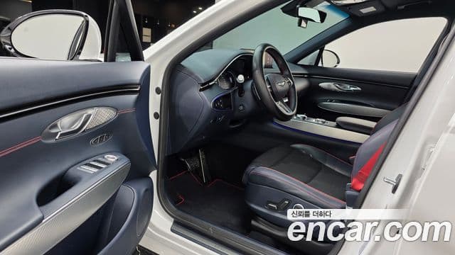 Genesis GV70 2022 — ფოტო 10/20