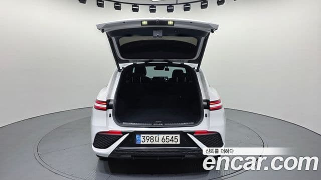 Genesis GV70 2022 — ფოტო 20/20