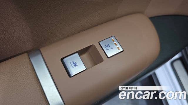 Hyundai Grandeur 2023 — Фото 19/20