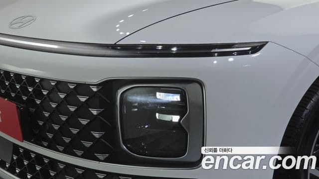 Hyundai Grandeur Hybrid 2023 — Photo 16/30