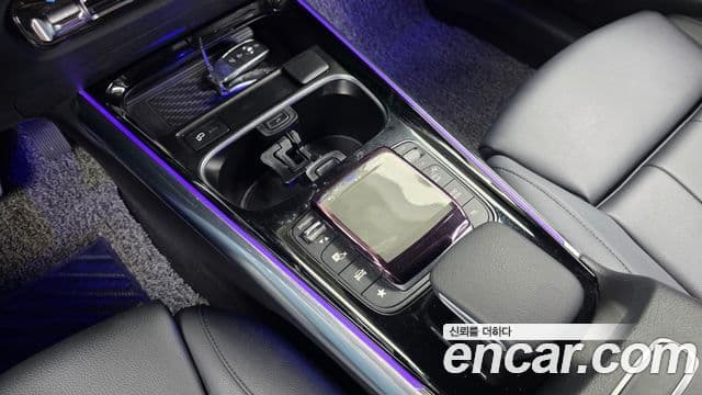 Mercedes-Benz GLA-Class 2021 — Фото 17/20