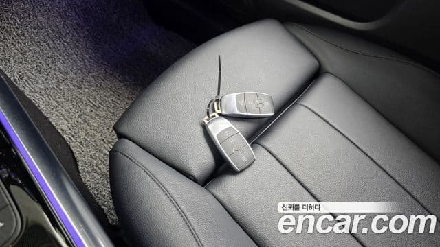 Mercedes-Benz GLA-Class 2021 — Фото 18/20