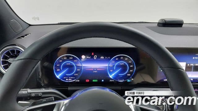 Mercedes-Benz EQA 2025 — ფოტო 17/20