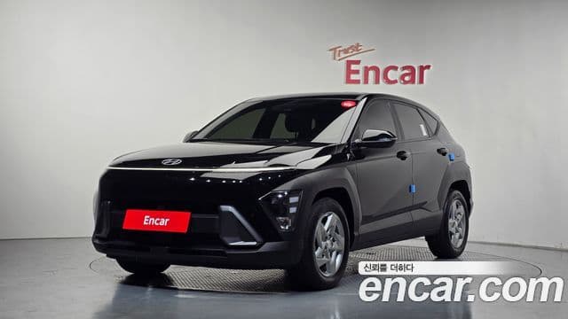 Hyundai Kona 2023 — ფოტო 1/20