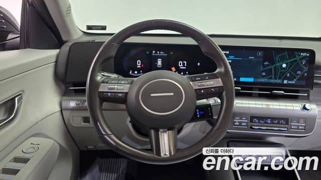 Hyundai Kona 2023 — ფოტო 13/20
