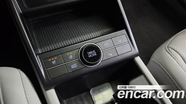 Hyundai Kona 2023 — ფოტო 19/20