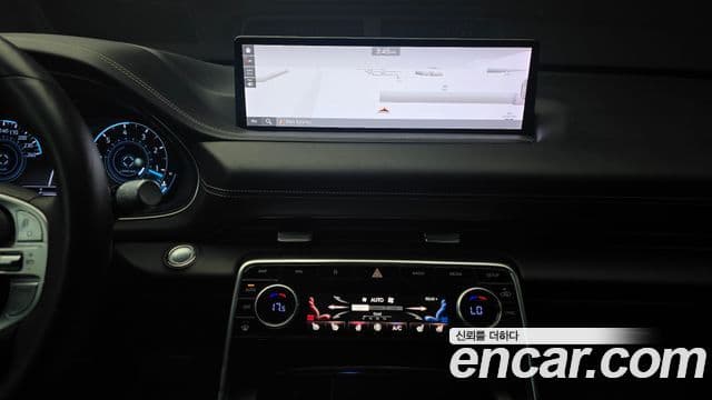 Genesis GV80 2020 — ფოტო 14/20