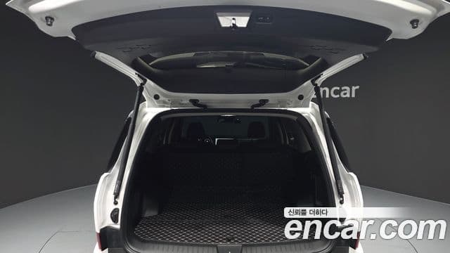 Hyundai Santa Fe 2023 — ფოტო 20/20
