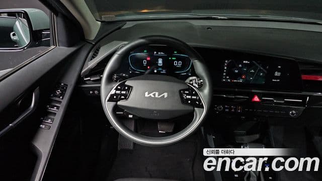 Kia Niro 2022 — ფოტო 12/20