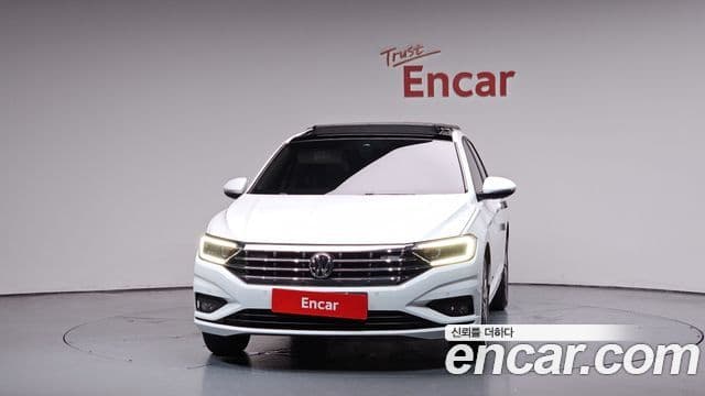 Volkswagen Jetta 2021 — Şəkil 31/36