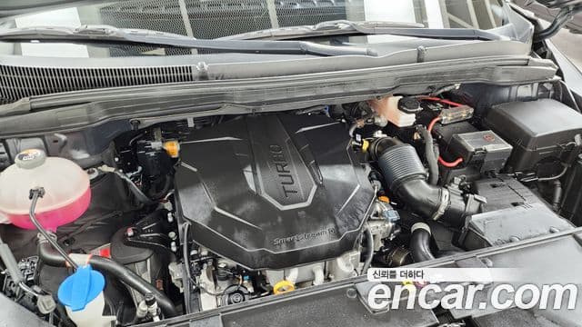 Kia Carnival 2021 — фото 6 из 20