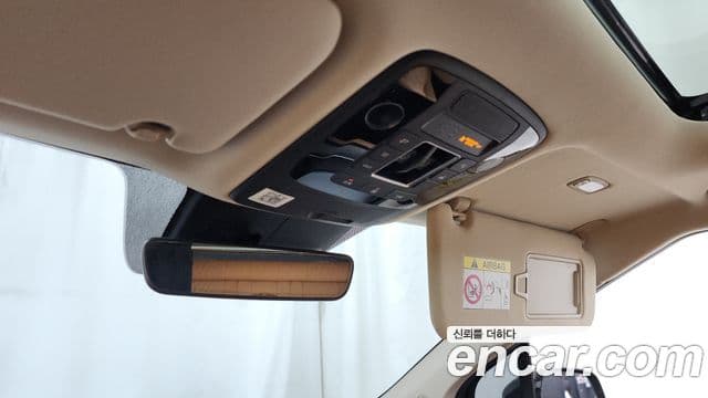Kia Carnival 2021 — Şəkil 17/20